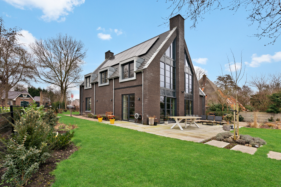 Nieuwbouw villa Zwaag
