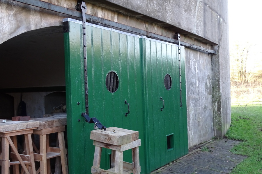 Restauratie deuren Fort Nieuwersluis